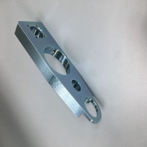 Dostosowane aluminiowe części frezarskie z obróbką powierzchniową z niebieskim cynkiem